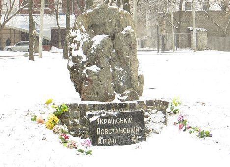 Взорван в Харькове памятник 